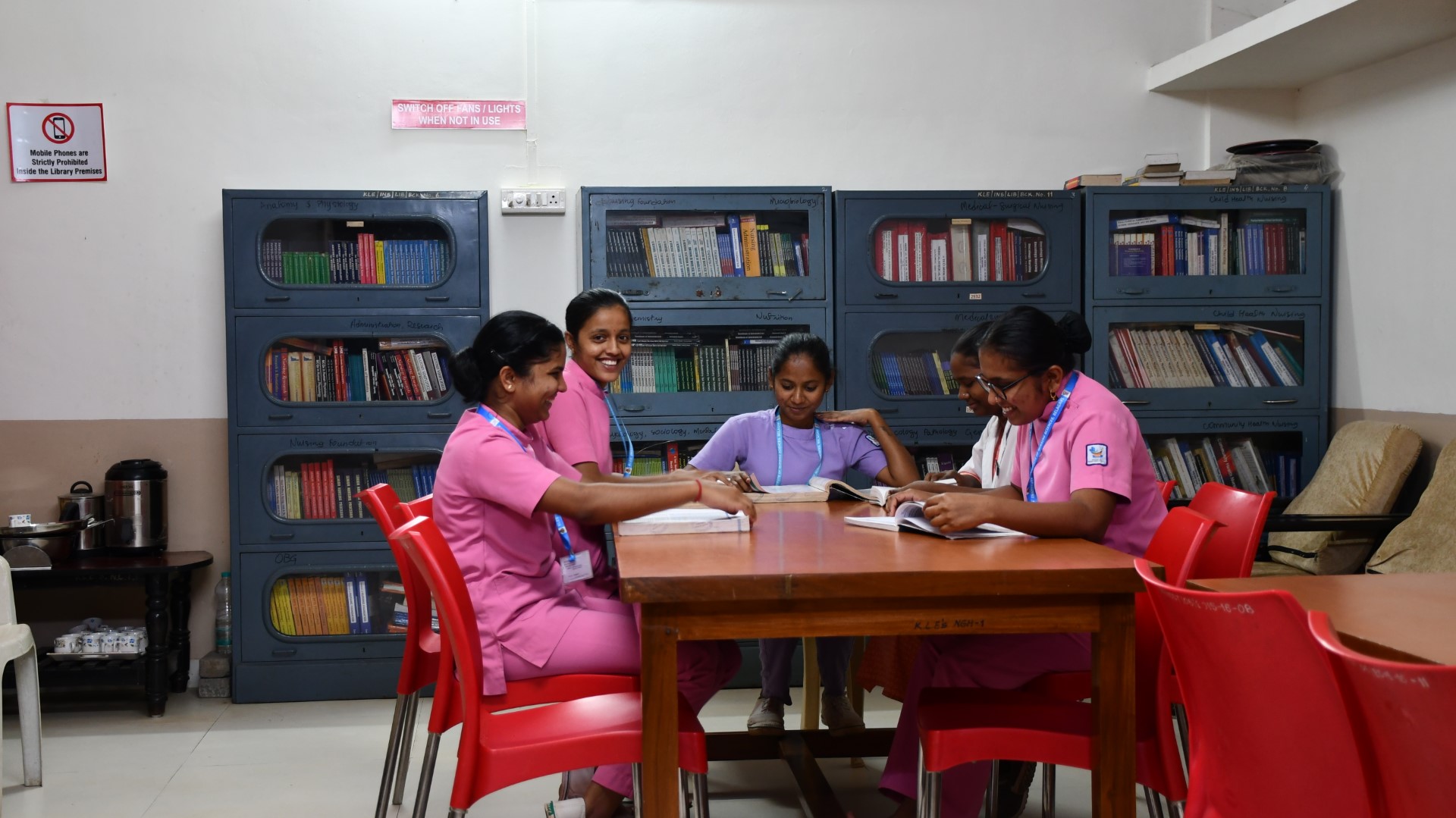 Hostel-Library-2024-01