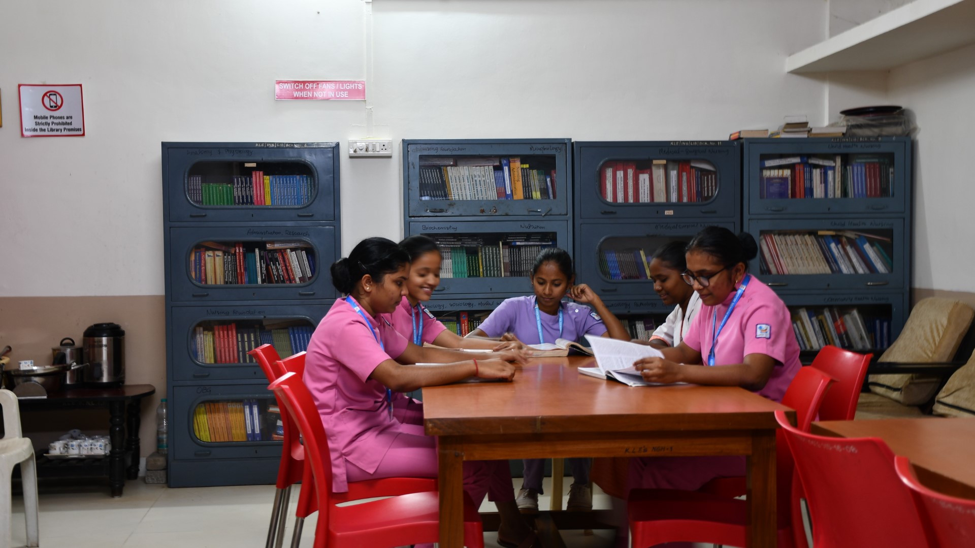 Hostel-Library-2024-02