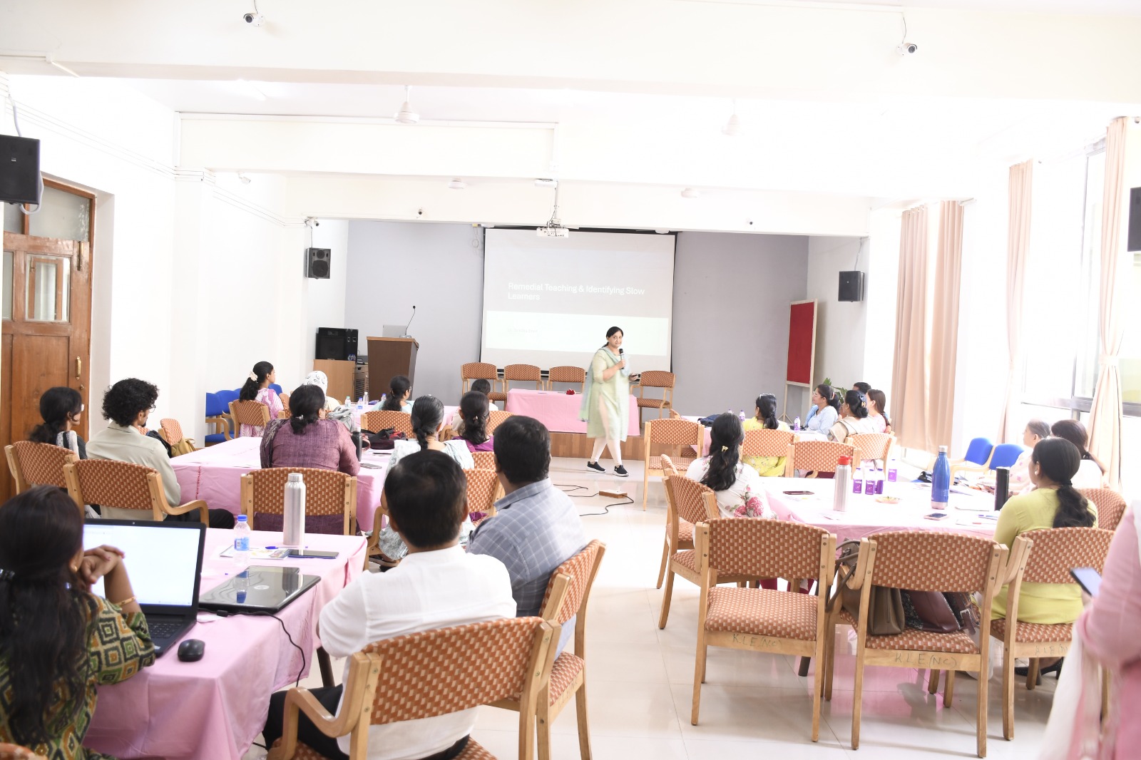 Innovating Education Exploring Innovative Teaching Learning Approaches 06